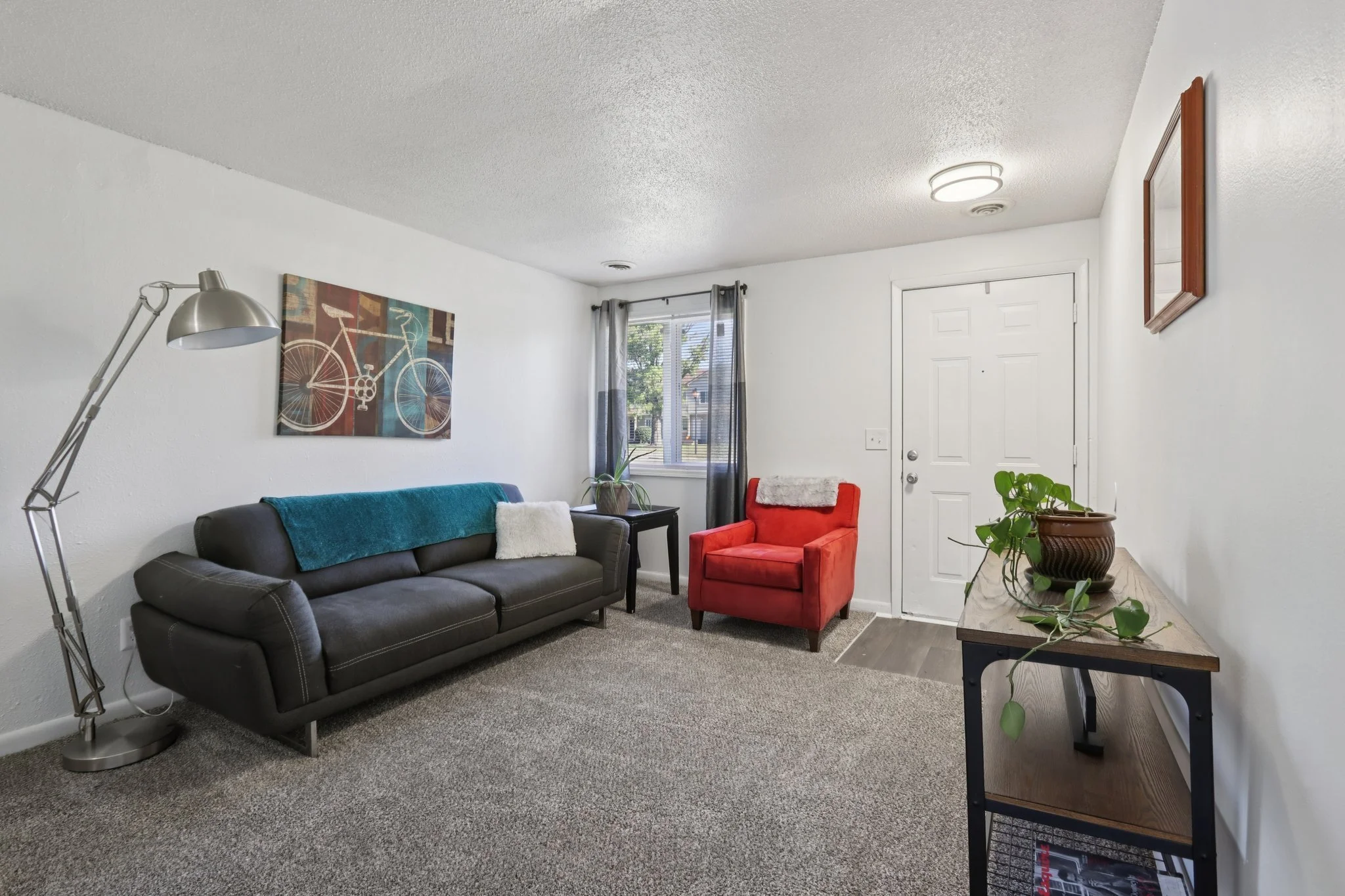 5-web-or-mls-4955 Red Horizon Blvd unit 4933-S2110-005.jpg