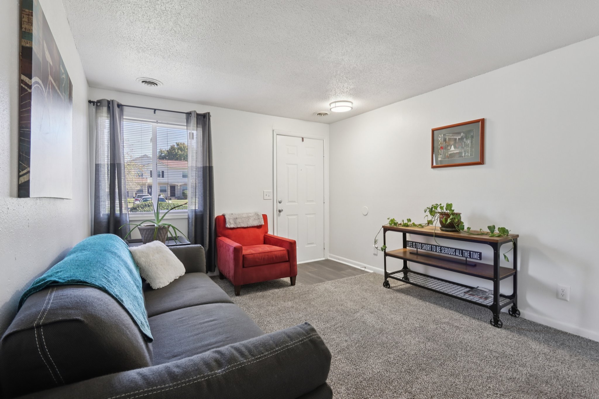 6-web-or-mls-4955 Red Horizon Blvd unit 4933-S2110-006.jpg