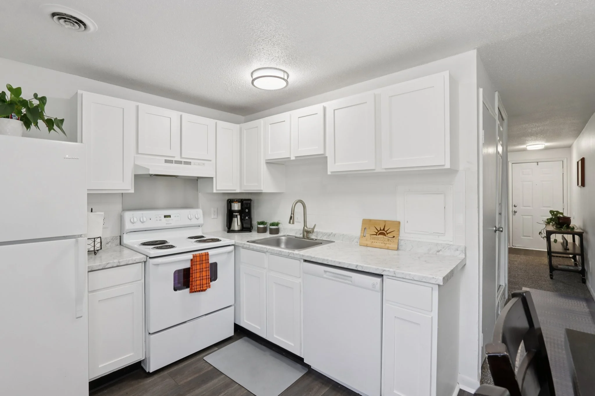 11-web-or-mls-4955 Red Horizon Blvd unit 4933-S2110-011.jpg