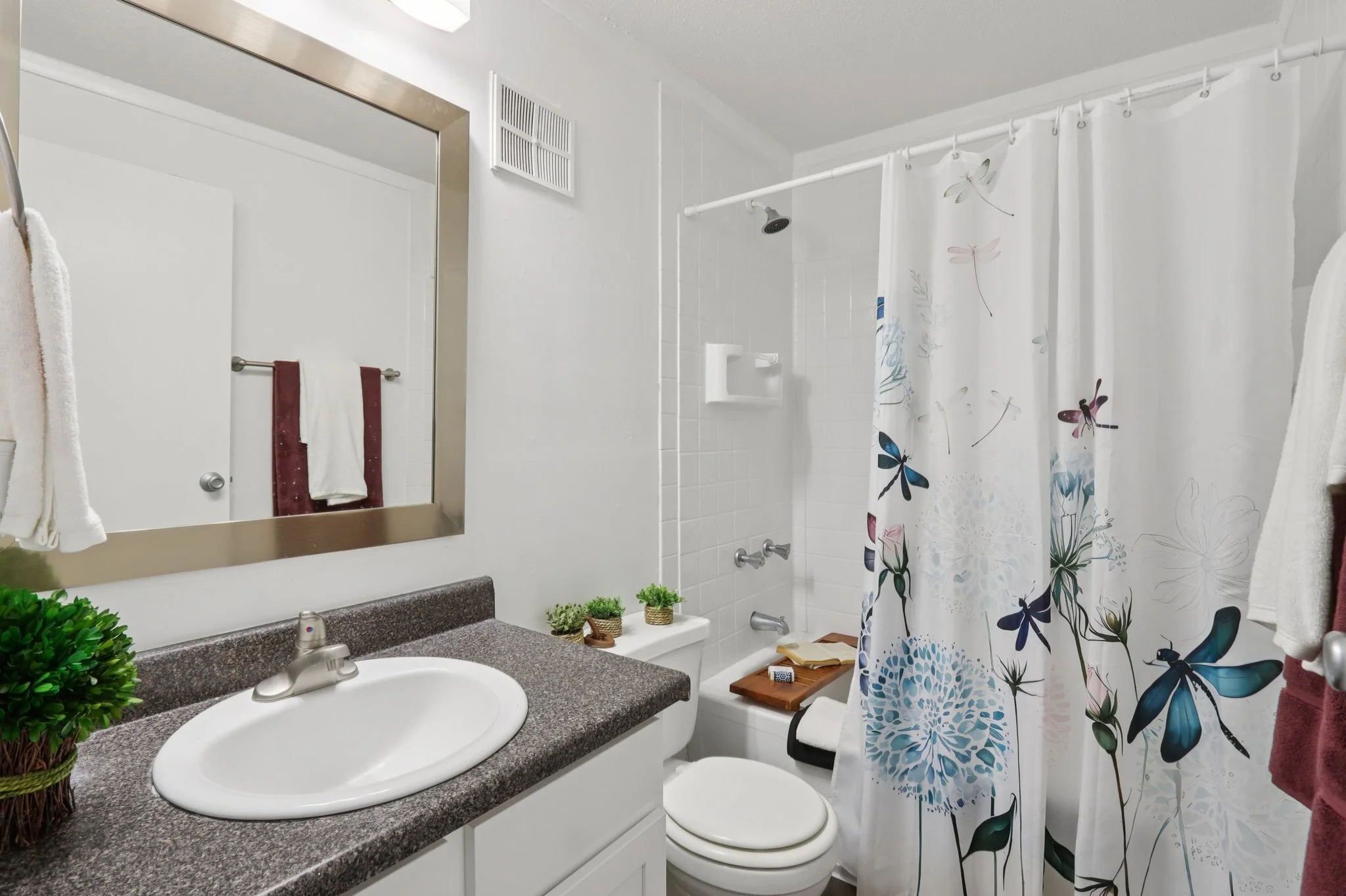 14-web-or-mls-4955 Red Horizon Blvd unit 4933-S2110-014.jpg