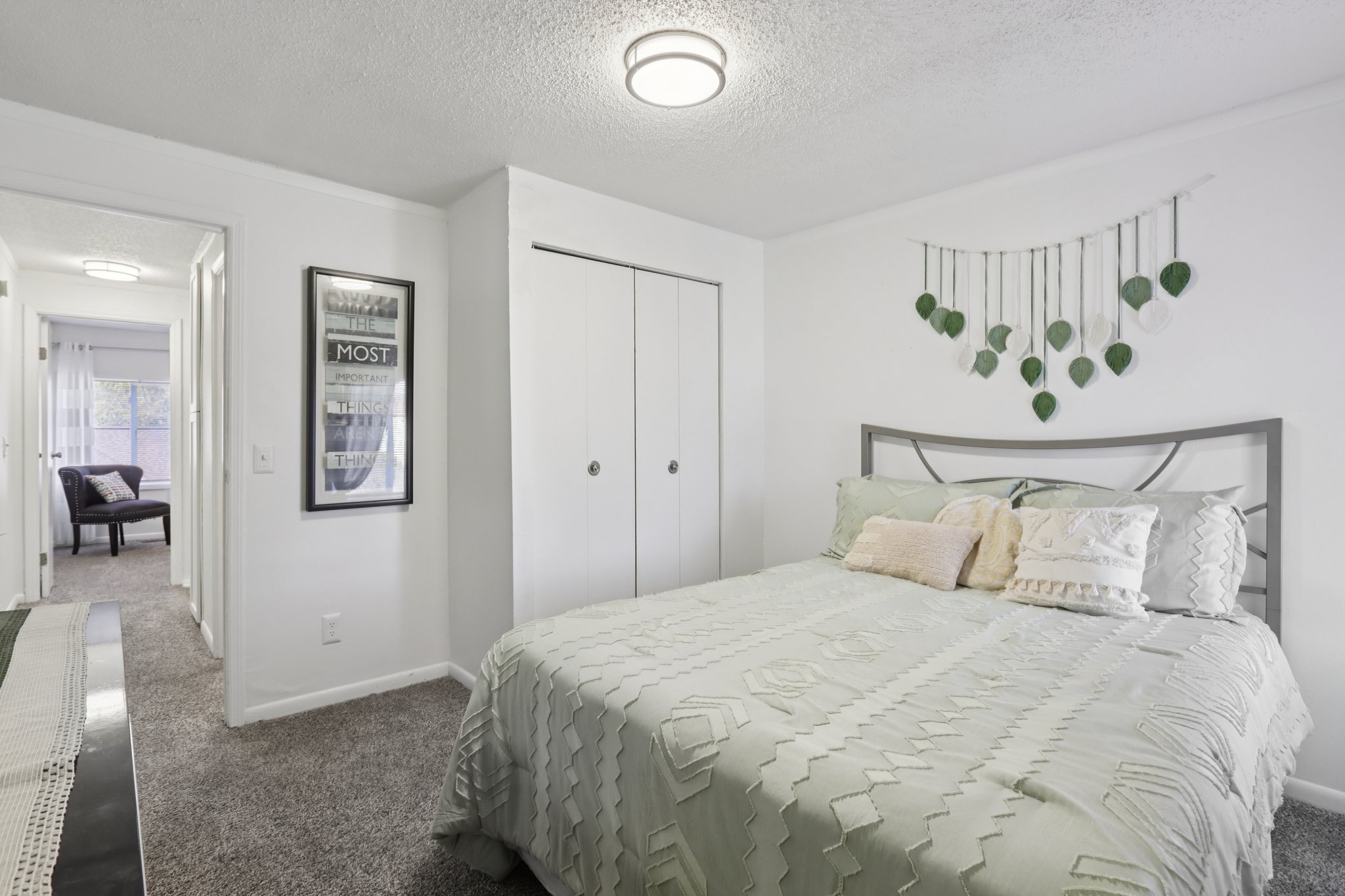 16-web-or-mls-4955 Red Horizon Blvd unit 4933-S2110-016.jpg