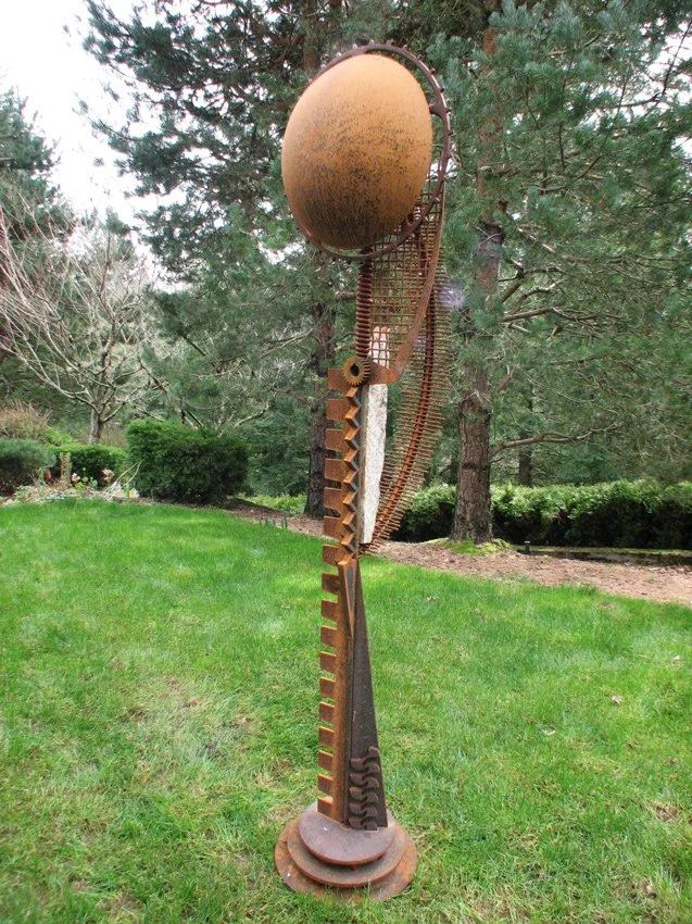 Reclaimed-Steel-Sculpture.jpg