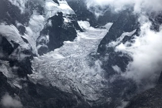 Glaciar en los Alpes Franceses 2024 Wikimedia Commonsense