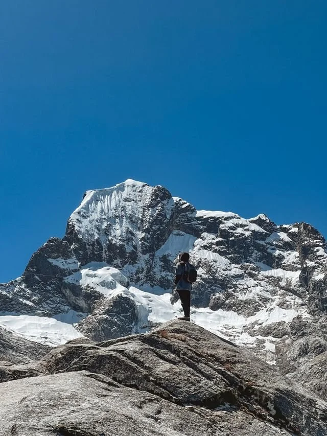 Vista del Huacarán desde una pequeña loma. Foto Castillo Padua