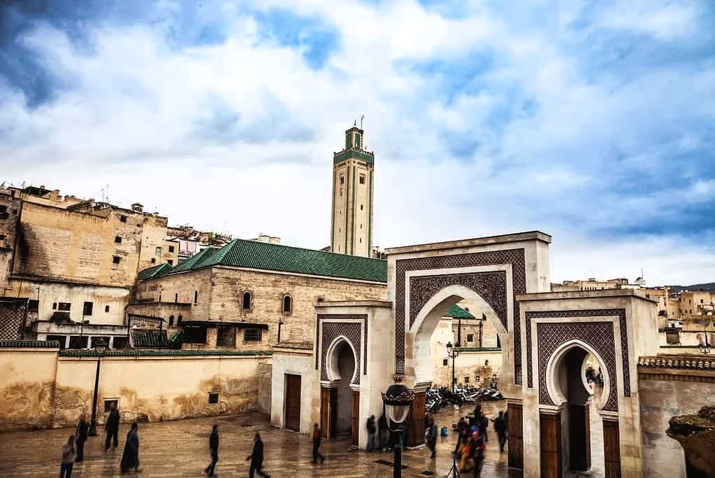 Al-Raṣīf, Fez — The River Road Where Al-Dabbāgh Fled and the City Held Him