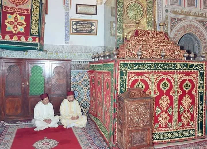 king-mohammed-vi-visiting-shrine-of-moulay-idriss-ii-fez.jpg.jpg