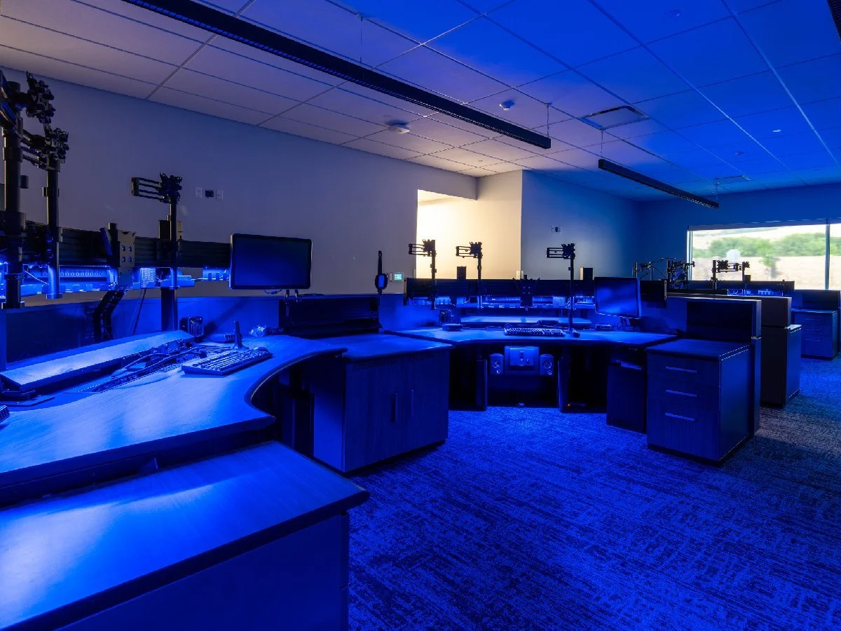 lynk-engineers-box-elder-public-safety-dispatch-control-room.jpg