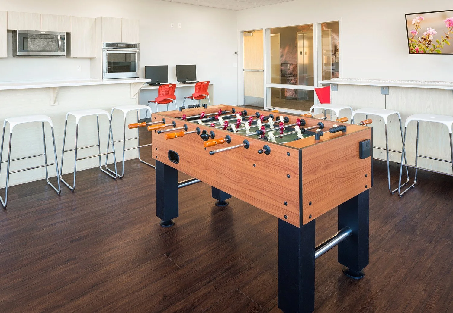 lynk-engineers-campus-view-suites-game-room.jpg