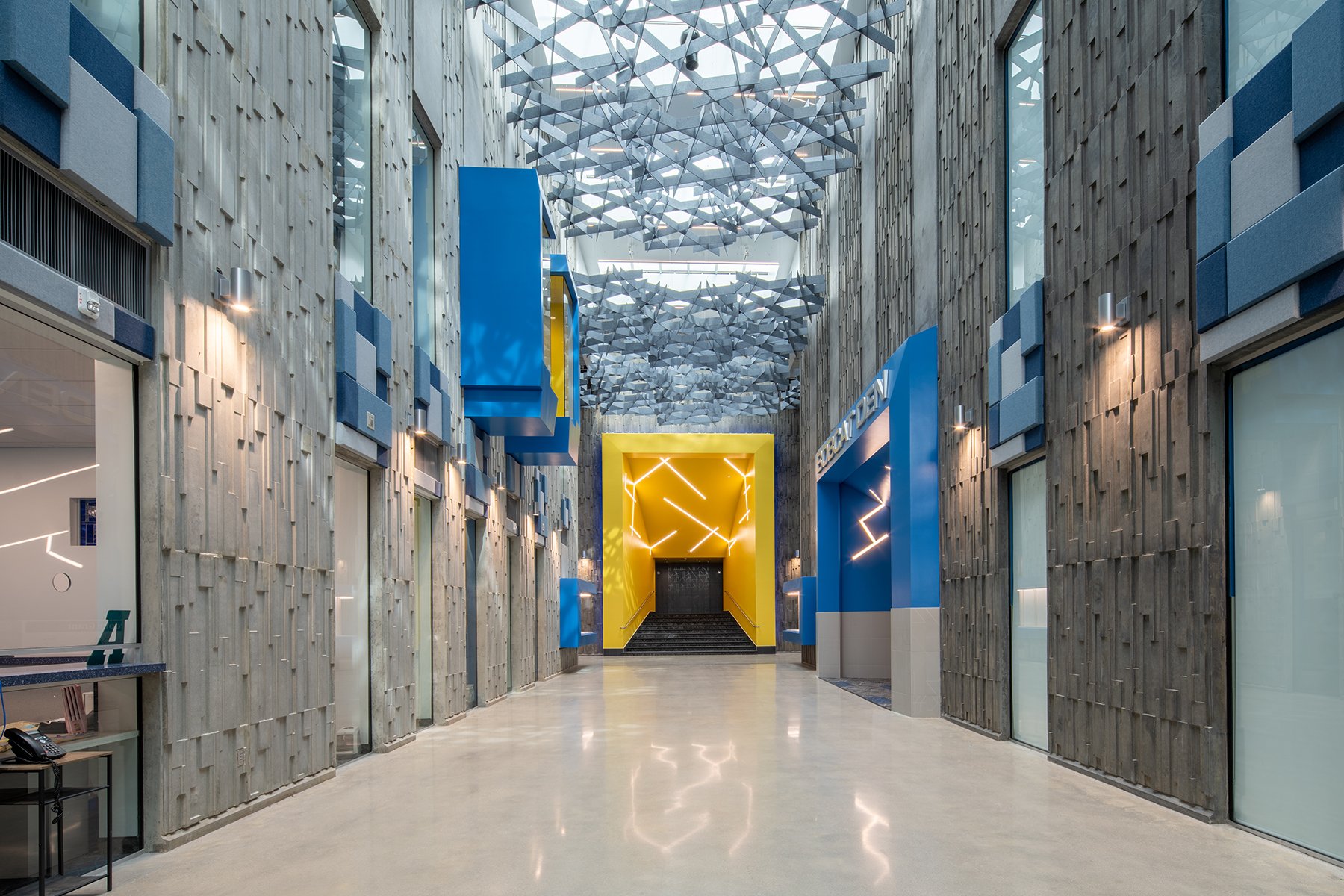 union-middle-school-interior-hallway.jpg