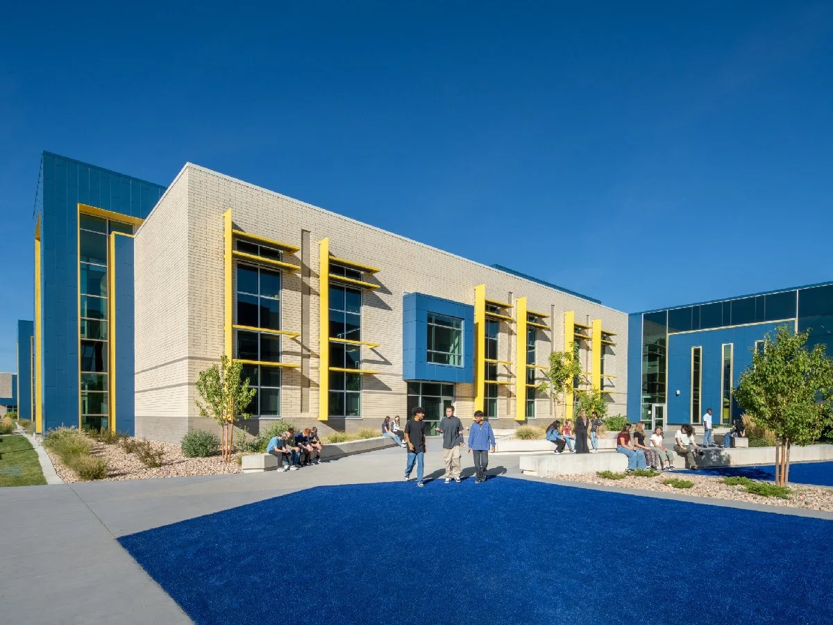union-middle-school-exterior-entrance.jpg