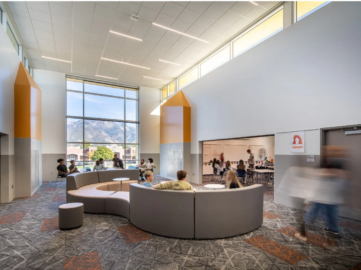 union-middle-school-collaboration-space.jpg