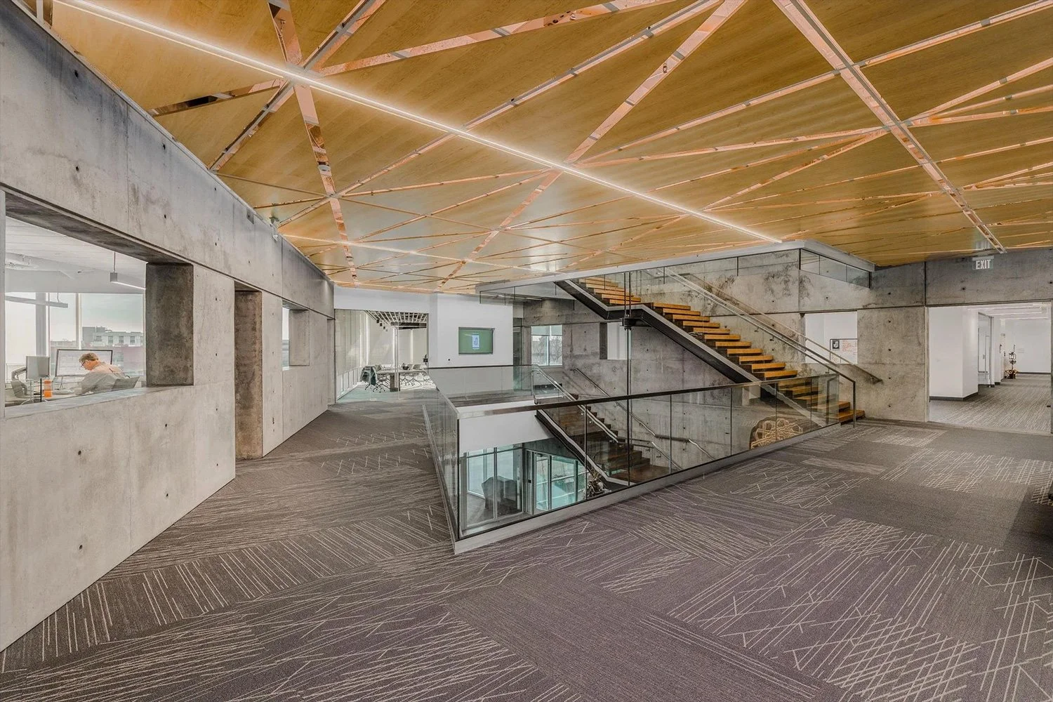 jacobsen-construction-office-building-electrical-engineeringR.jpg