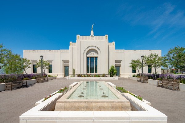tucson-temple-entrance-reflecting-pool.jpg