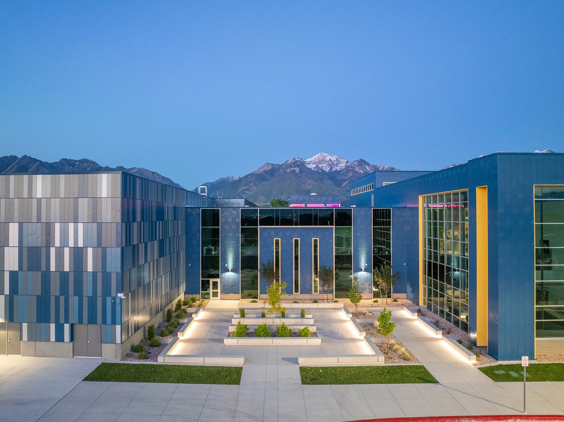 union-middle-school-exterior-main-entrance.jpg