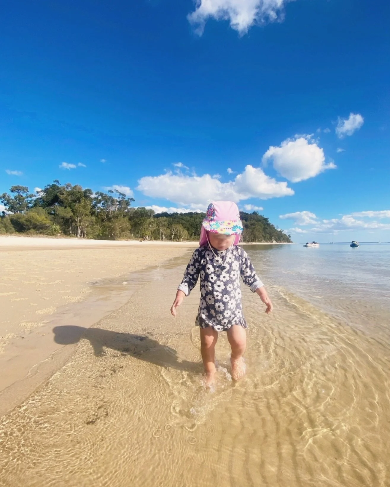 Visiting K&rsquo;gari? 🐕🌴
We&rsquo;ve got you covered with your baby &amp; kids hire essentials.

Hire now with @thebreezycohire where easy breezy holidays are created 👶🏼✈️🌴

&bull;
&bull;
&bull;
&bull;
#kgari #fraserisland #babyhire #kgaribabyh
