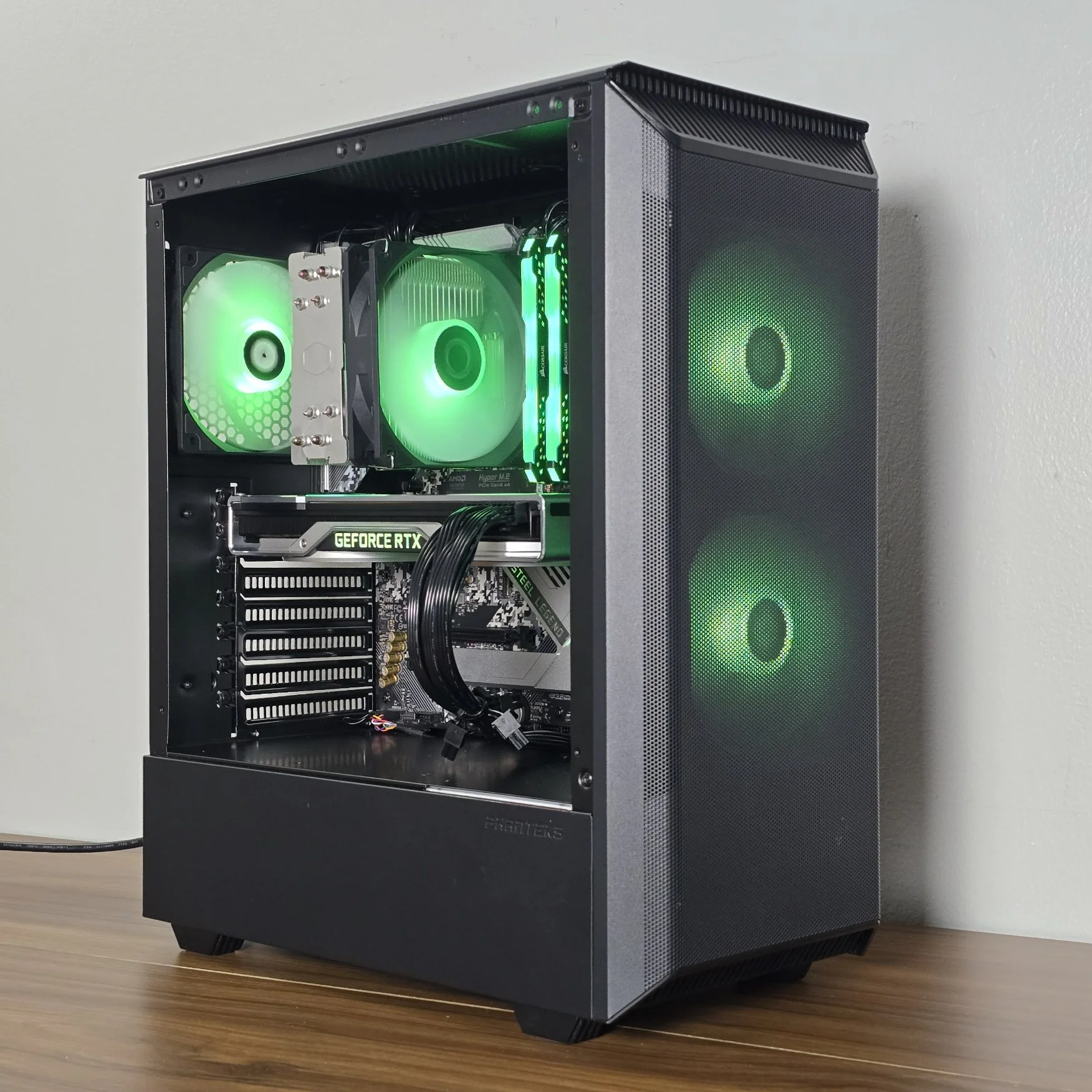 Available - Founders Edition Gaming PC | RTX 2080Ti | 244+ FPS | - $880