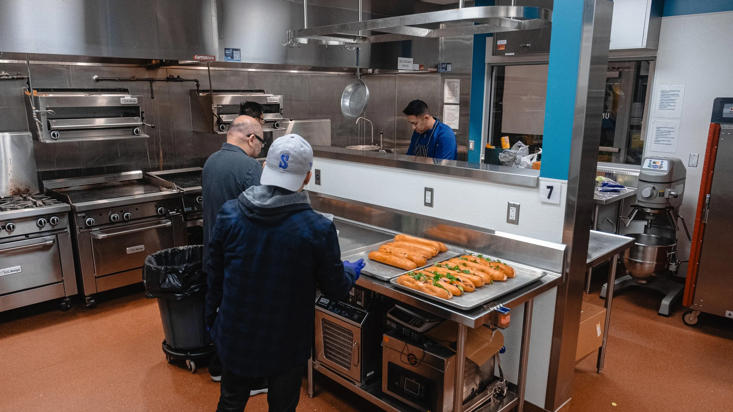 Lantern Food Ban mi asian food kitchen people event-10.jpg