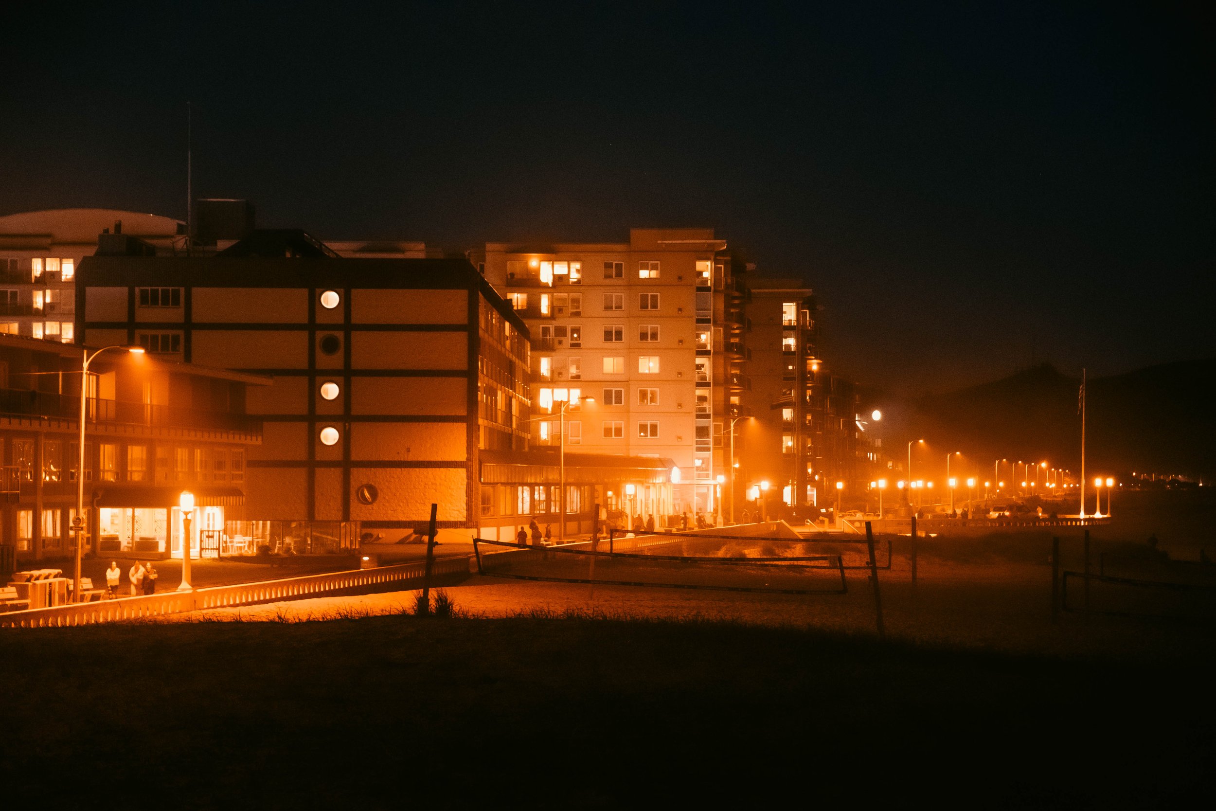 northern-lights-aurora-borealis-seaside-oregon-pacific-coast-may-2024-AJ-Miranda- Photography-MirandaMediaCo