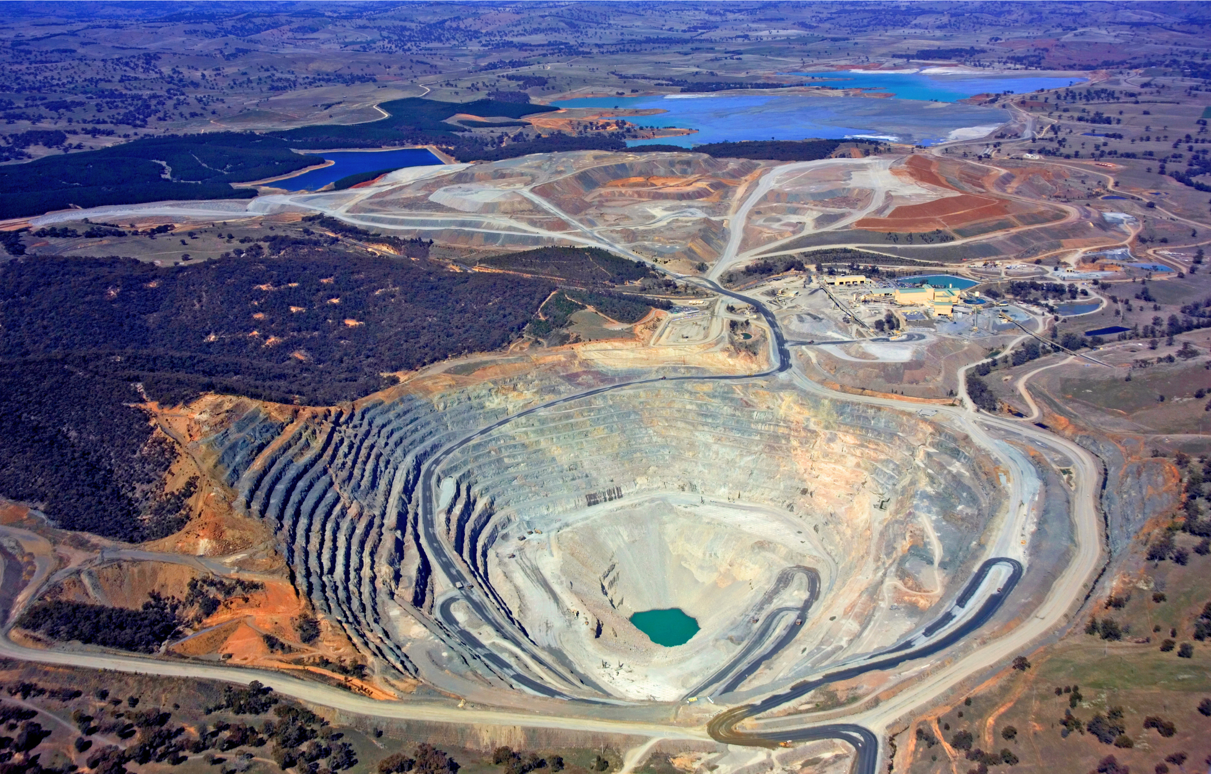 What Do You Need to Start Working on a Mine Site in Queensland?