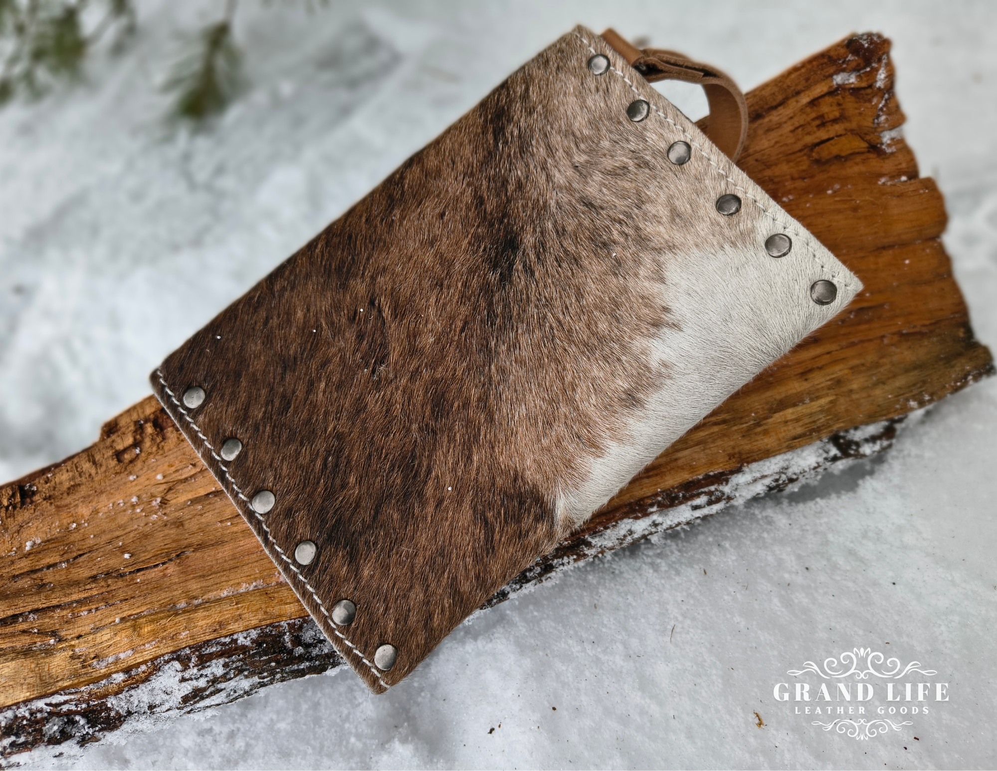 handcrafted leather cowhide clutch3.png