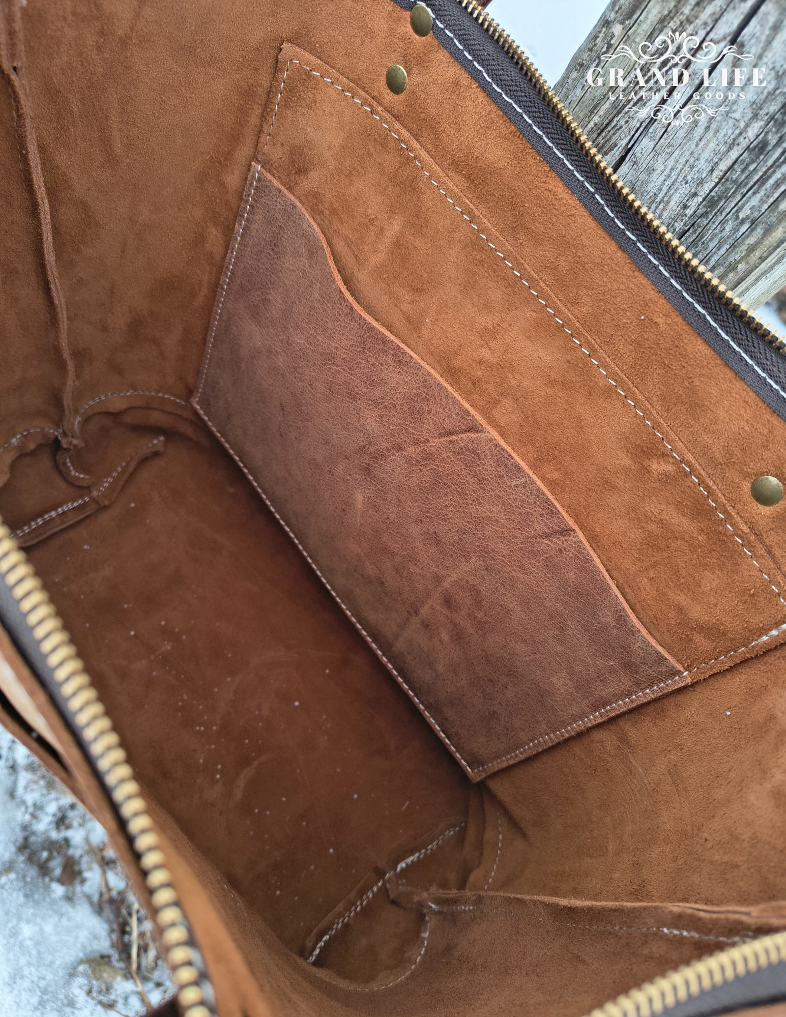 handcrafted leather tote zipper top conceal carry interior detail2.png