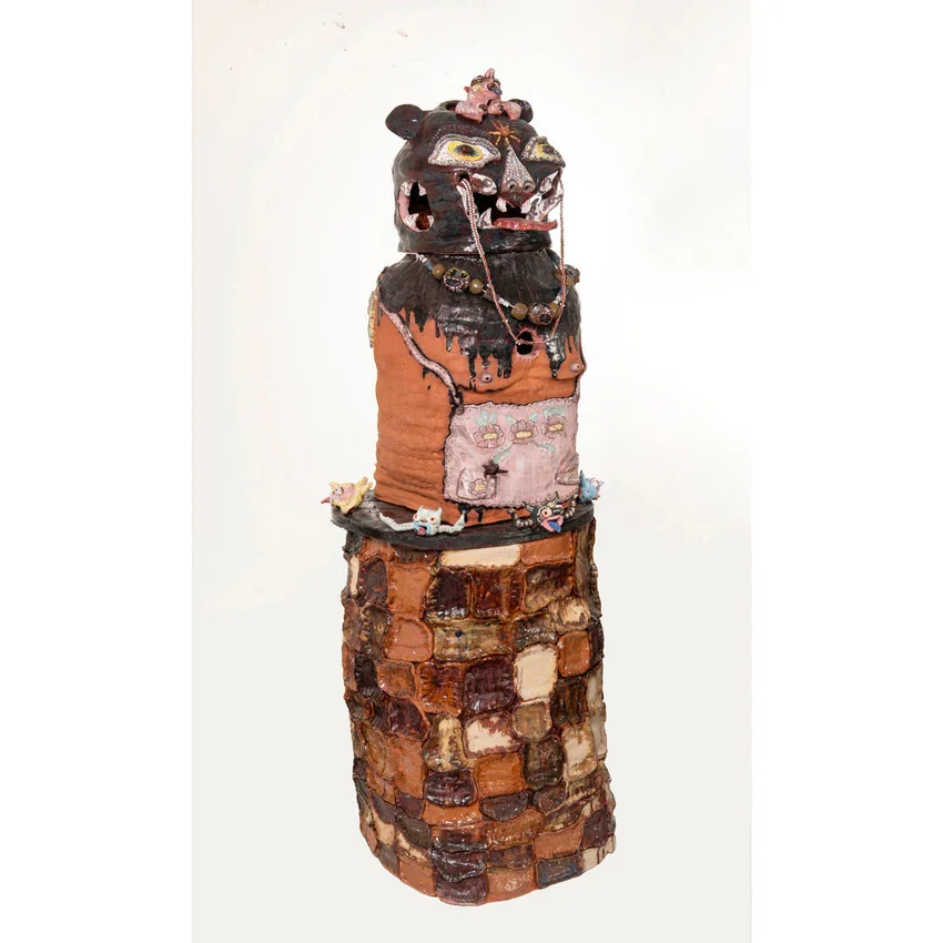 Vengo a darte un abrazo, pero amam waqachiwankicho!/ I come
to give you a hug, but don't make me cry!,  ​

terracotta clay with underglaze, glaze and cotton string, ​

126 x 50 x 36 cm,​

 2025​