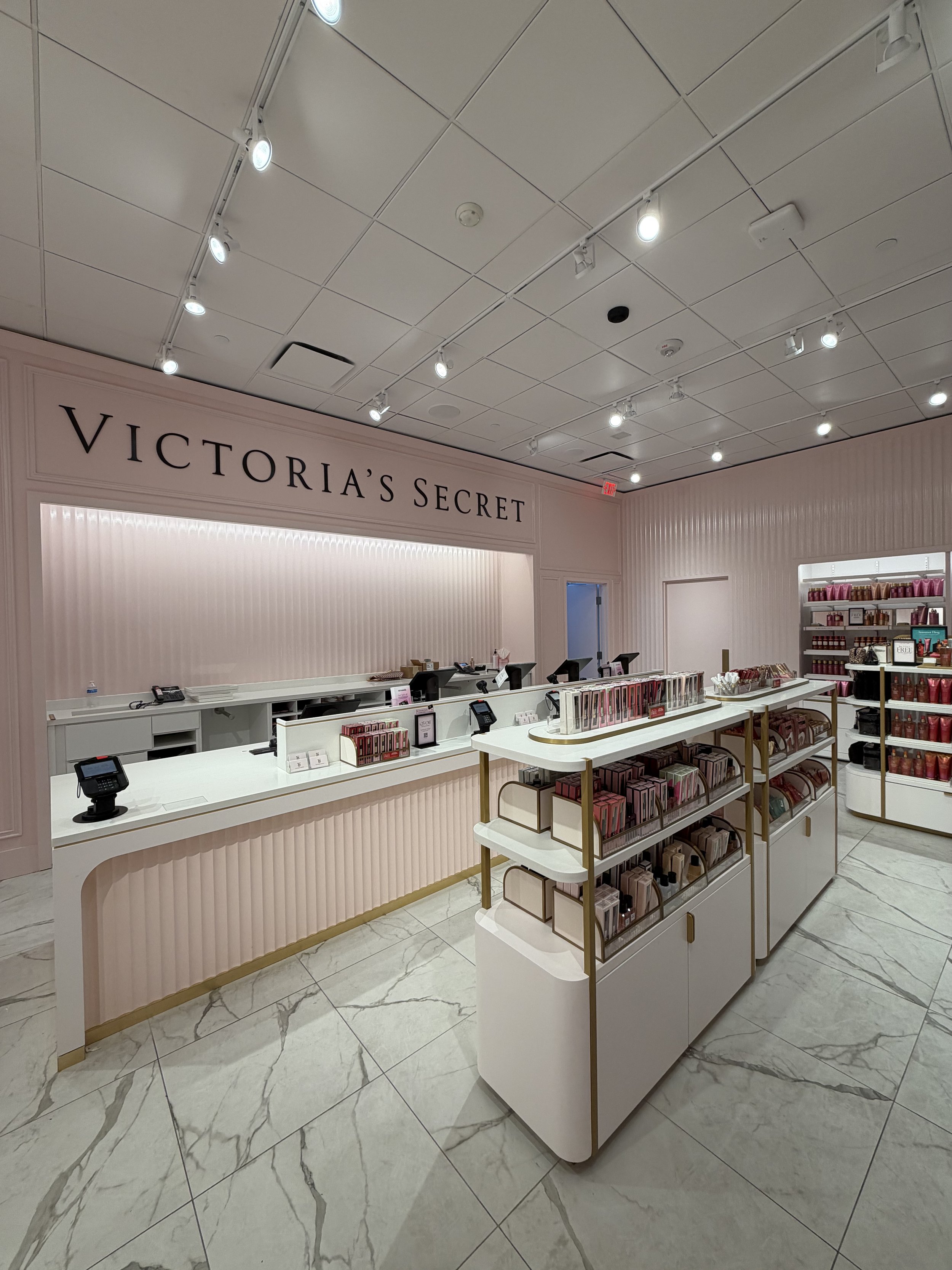 Victoria's Secret & Pink - The Village At Meridian