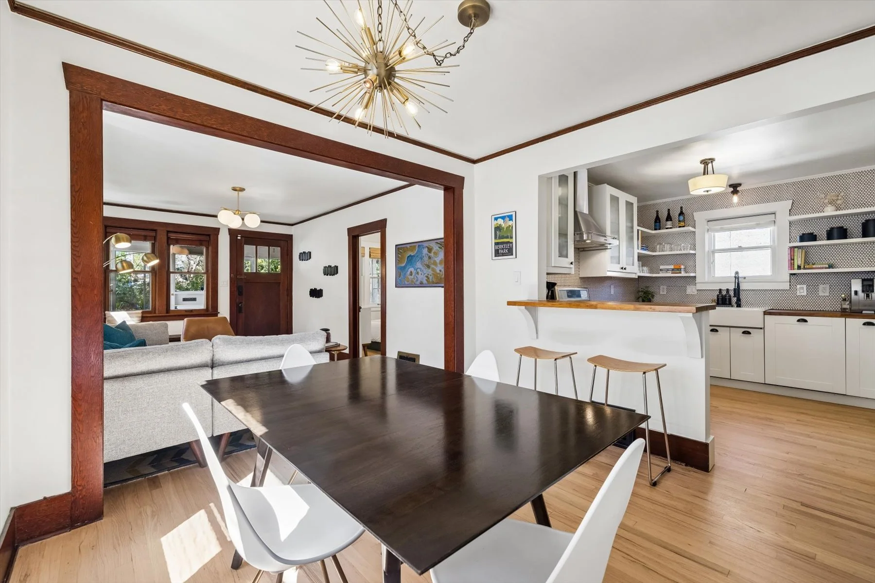 4012 Newton MLS Int 12-I2A9573.jpg