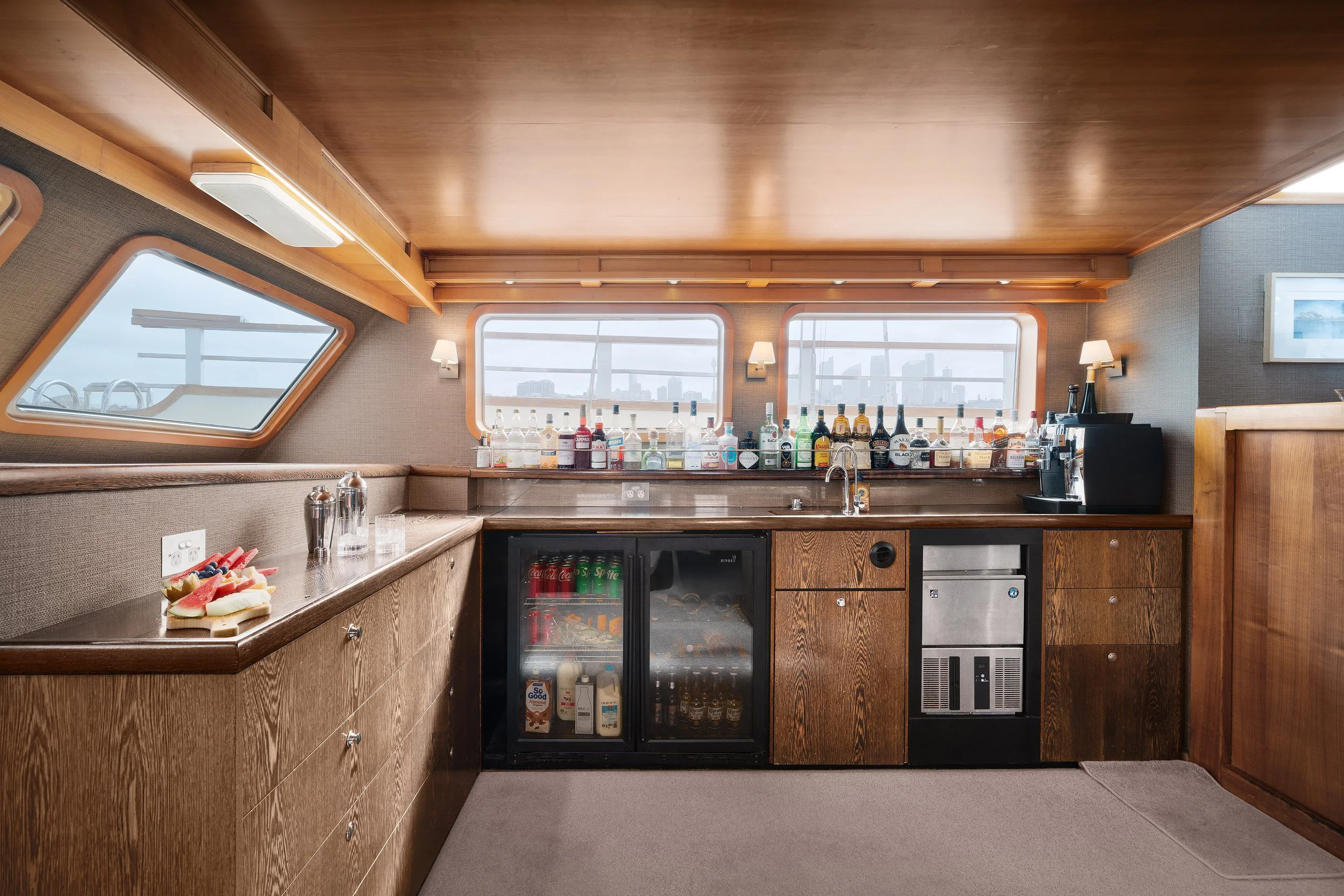 Bar Area Lower Saloon.jpg