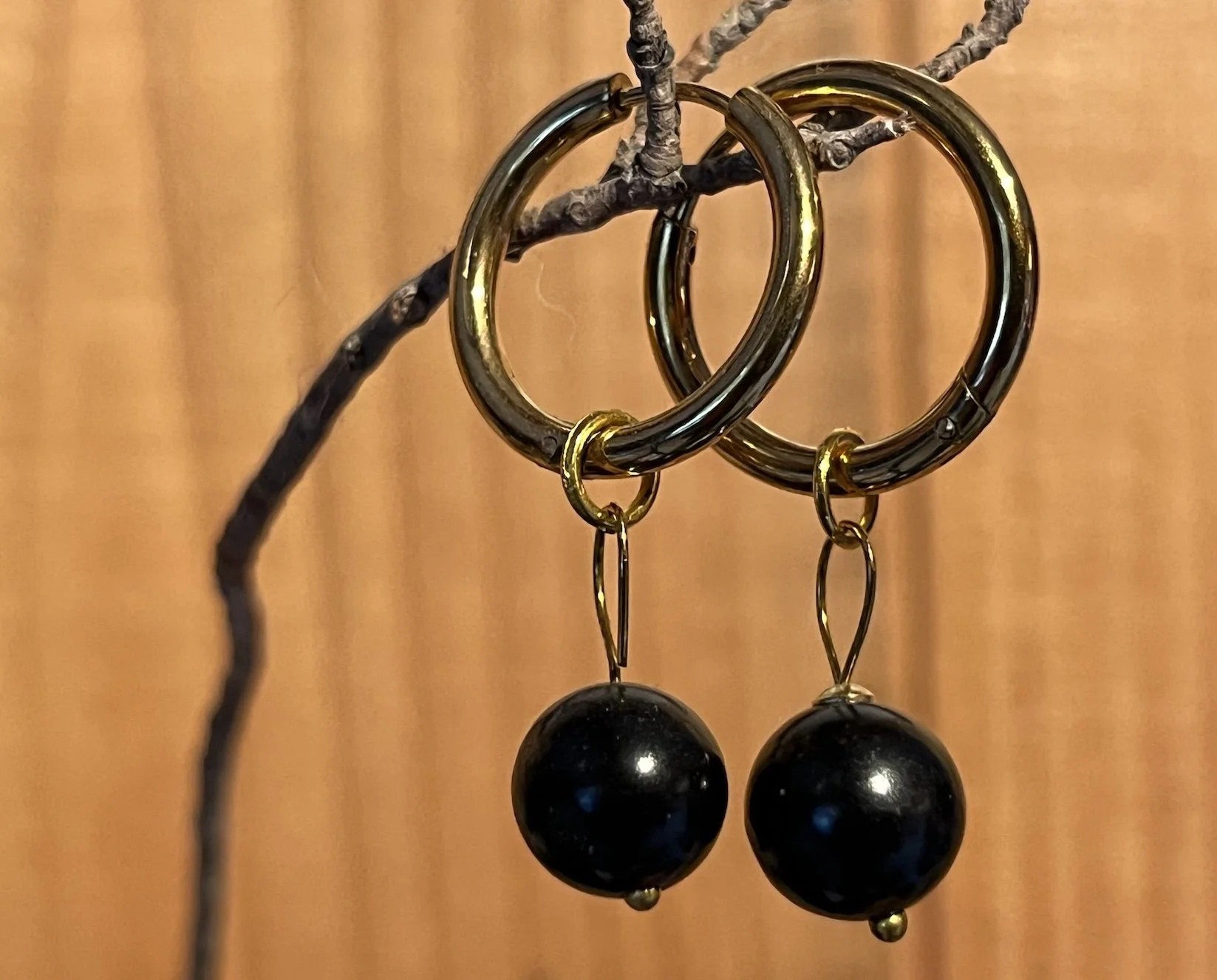 Earings .jpg