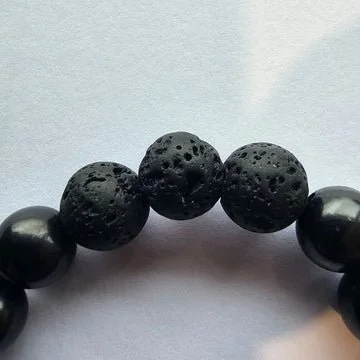 shungite-lava-stone-energy-bracelet-6561805.jpg