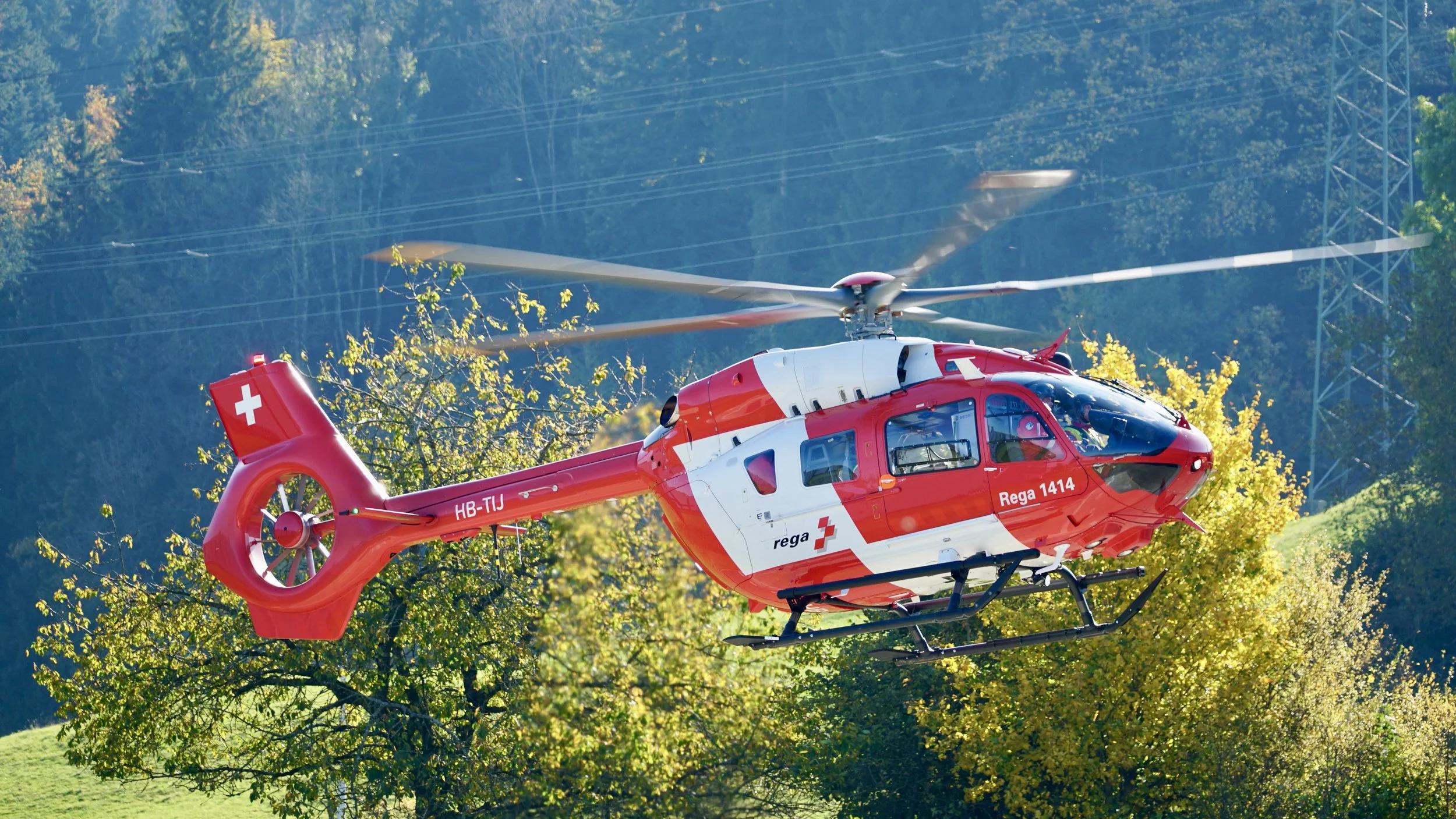 Rega Helikopter HB-TIJ Landung