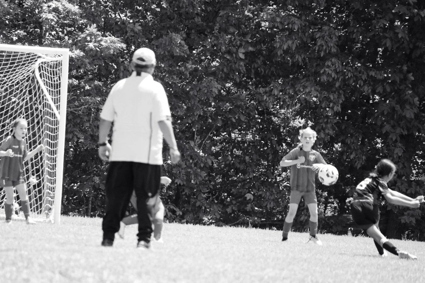 Soccer player shooting the ball_player development and performance evaluation