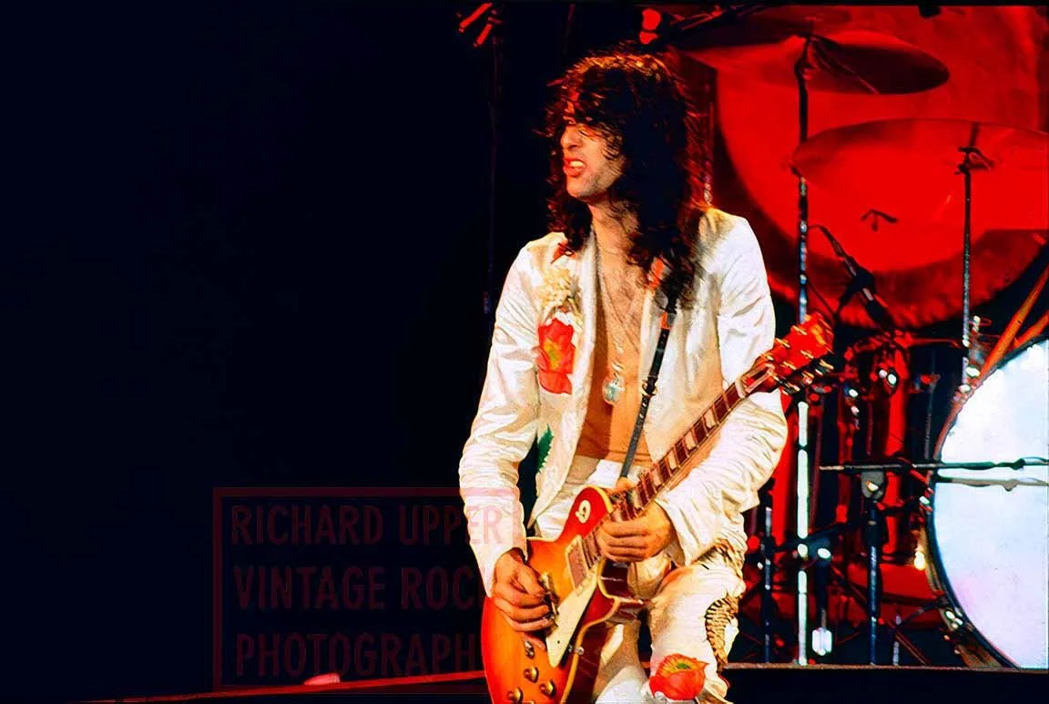 Jimmy Page, Led Zeppelin, 1977, L.A. Forum, Los Angeles, CA