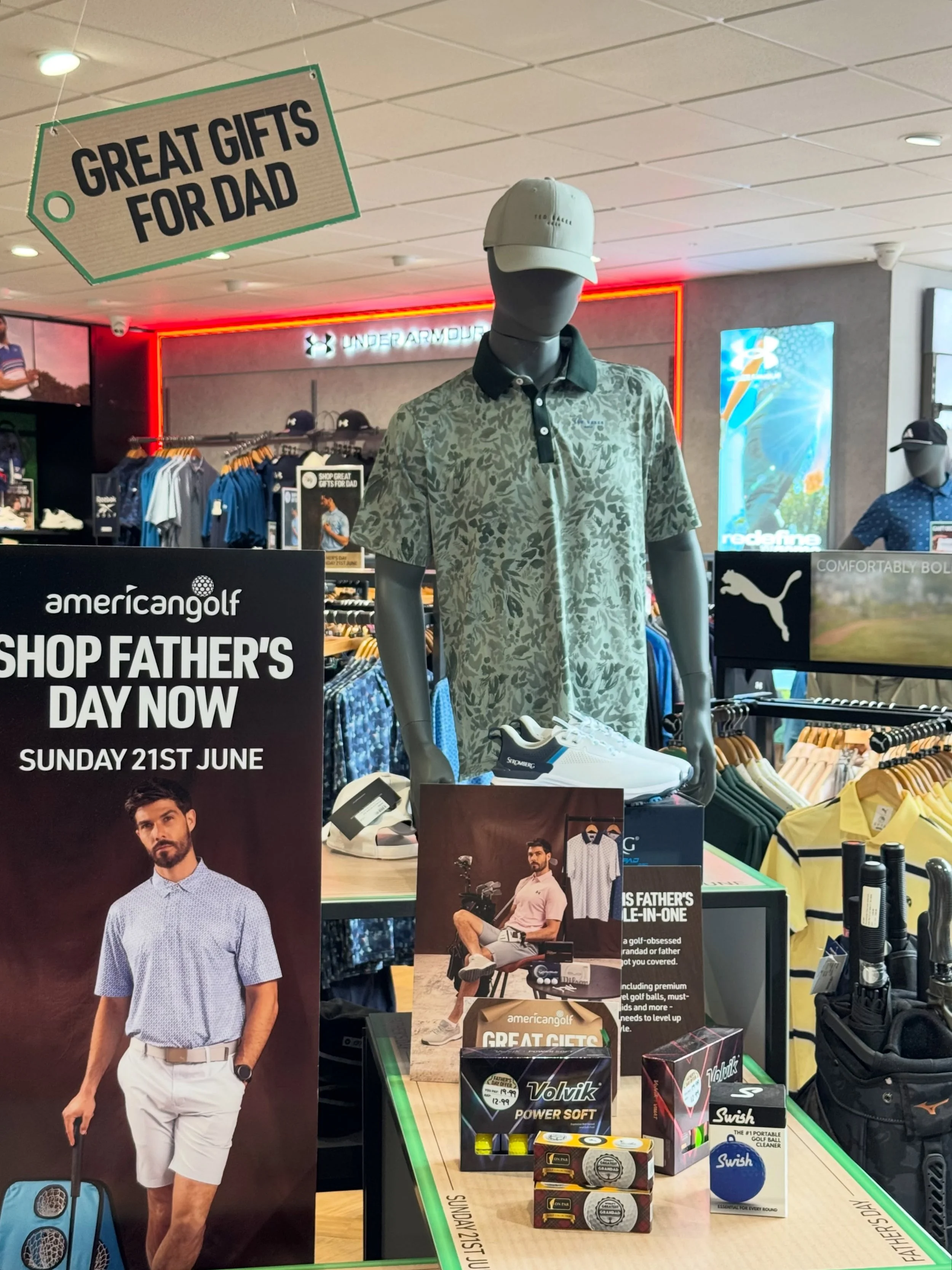 This is your official nudge&hellip;
Father&rsquo;s Day = 21 June ⛳

Save yourself the panic - @traffordstore_ag @american_golf have the golfing dads sorted!