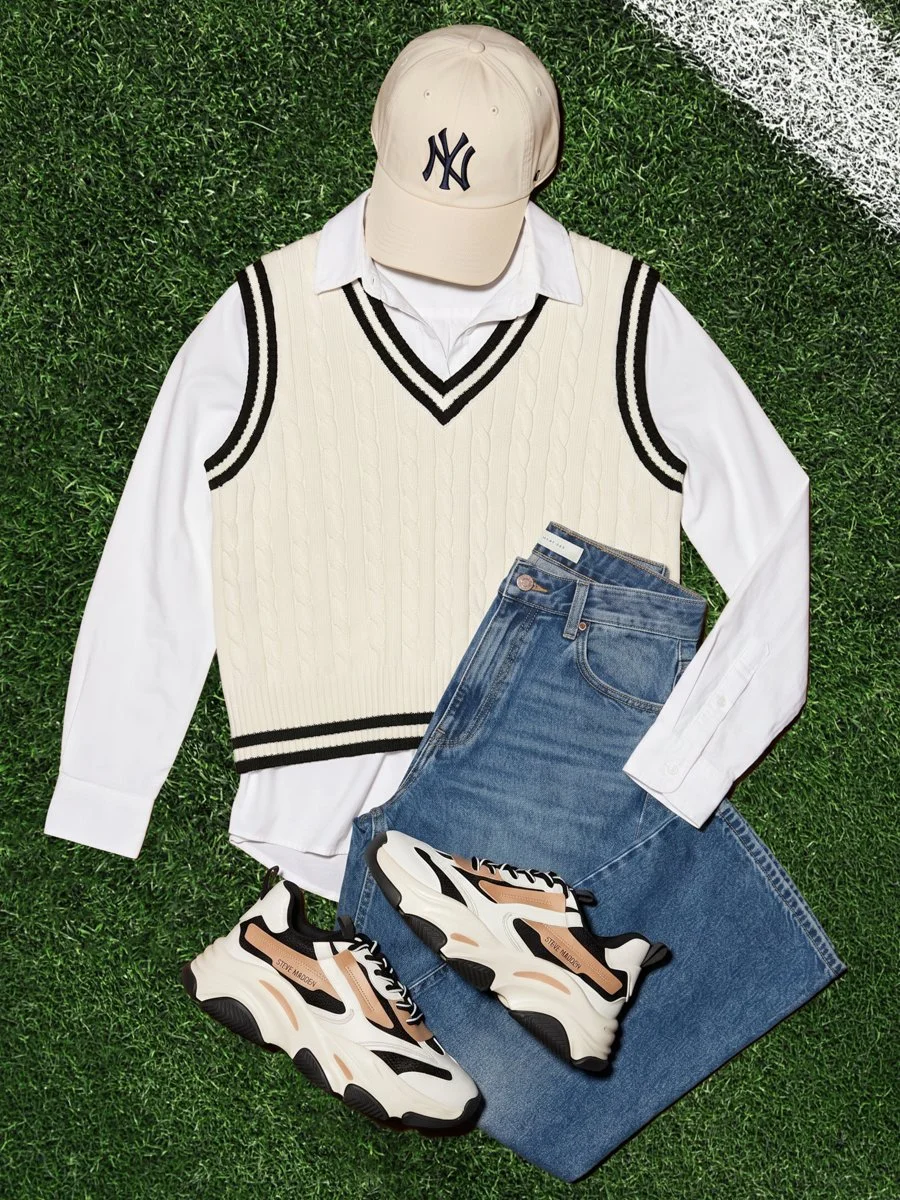 stl_northeast_female_flatlay_mobile_900 x 1200 1.jpg