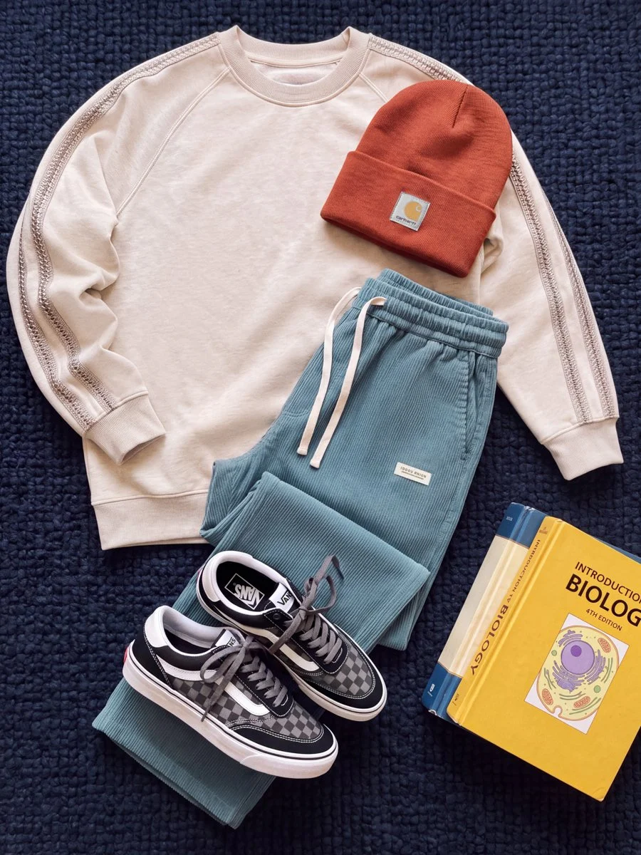 stl_cold_male_flatlay_mobile_900 x 1200 (1) 1.jpg
