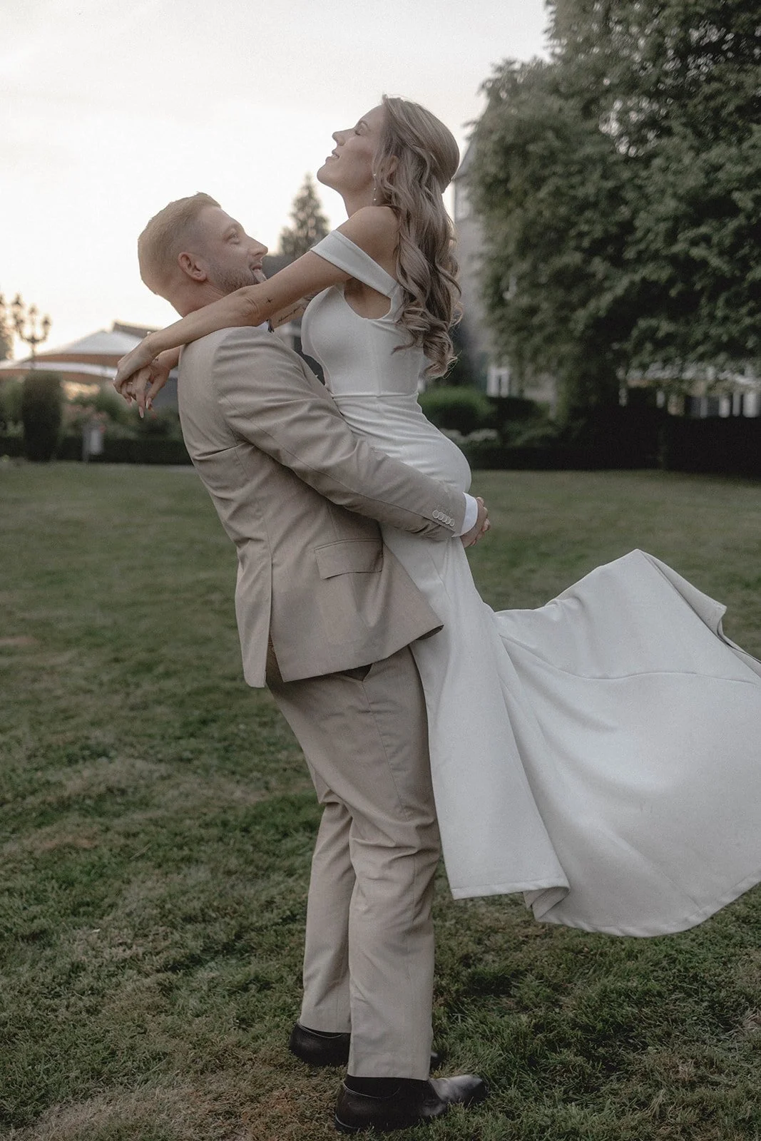 Valerie_Daniel_Hochzeit_211233-4.jpg