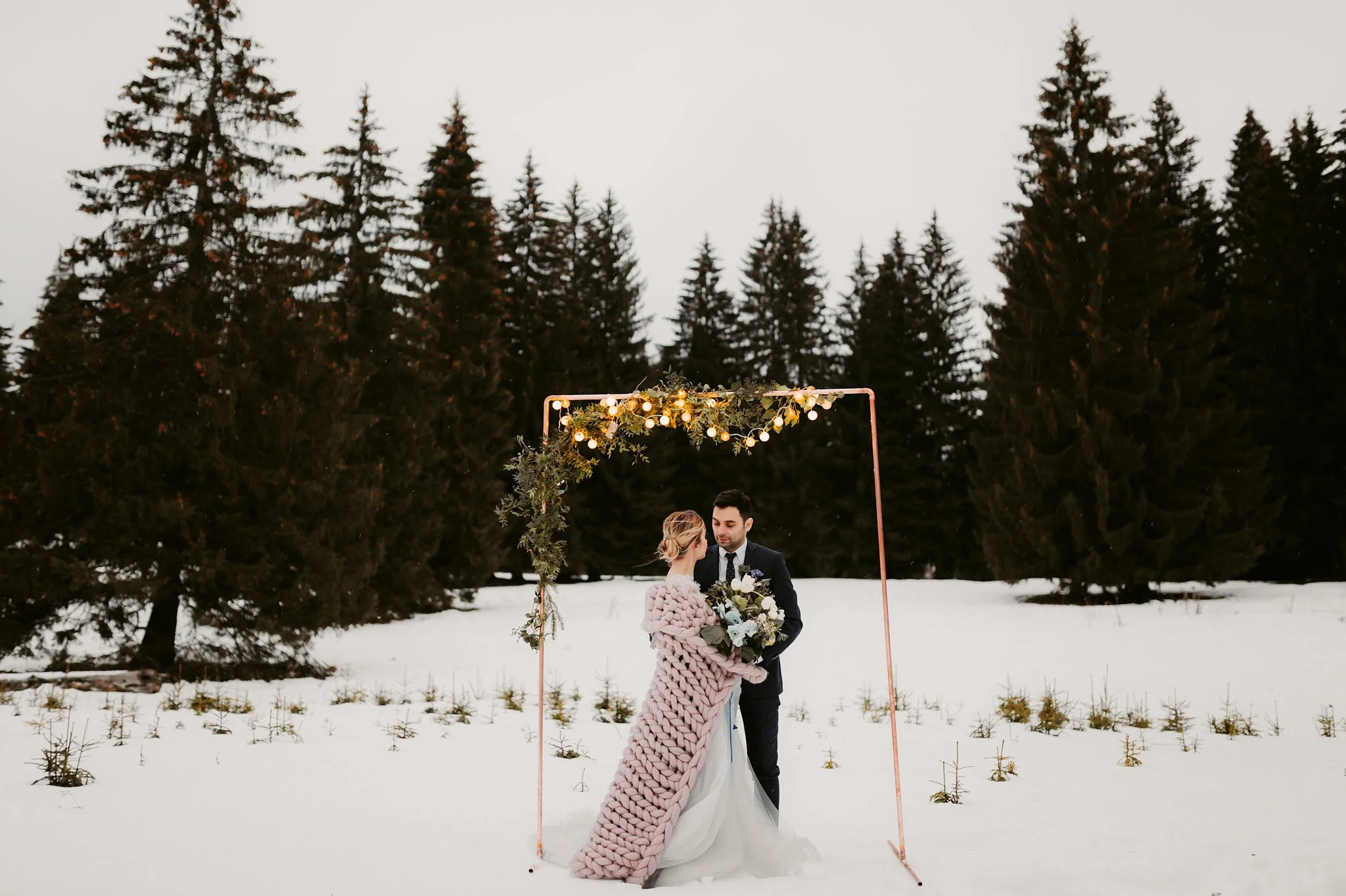 Inspirational Photosession | Industrial Winter Wedding