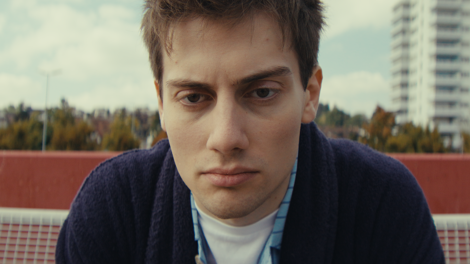 Sequenz 06.00_03_40_09.Standbild022.png