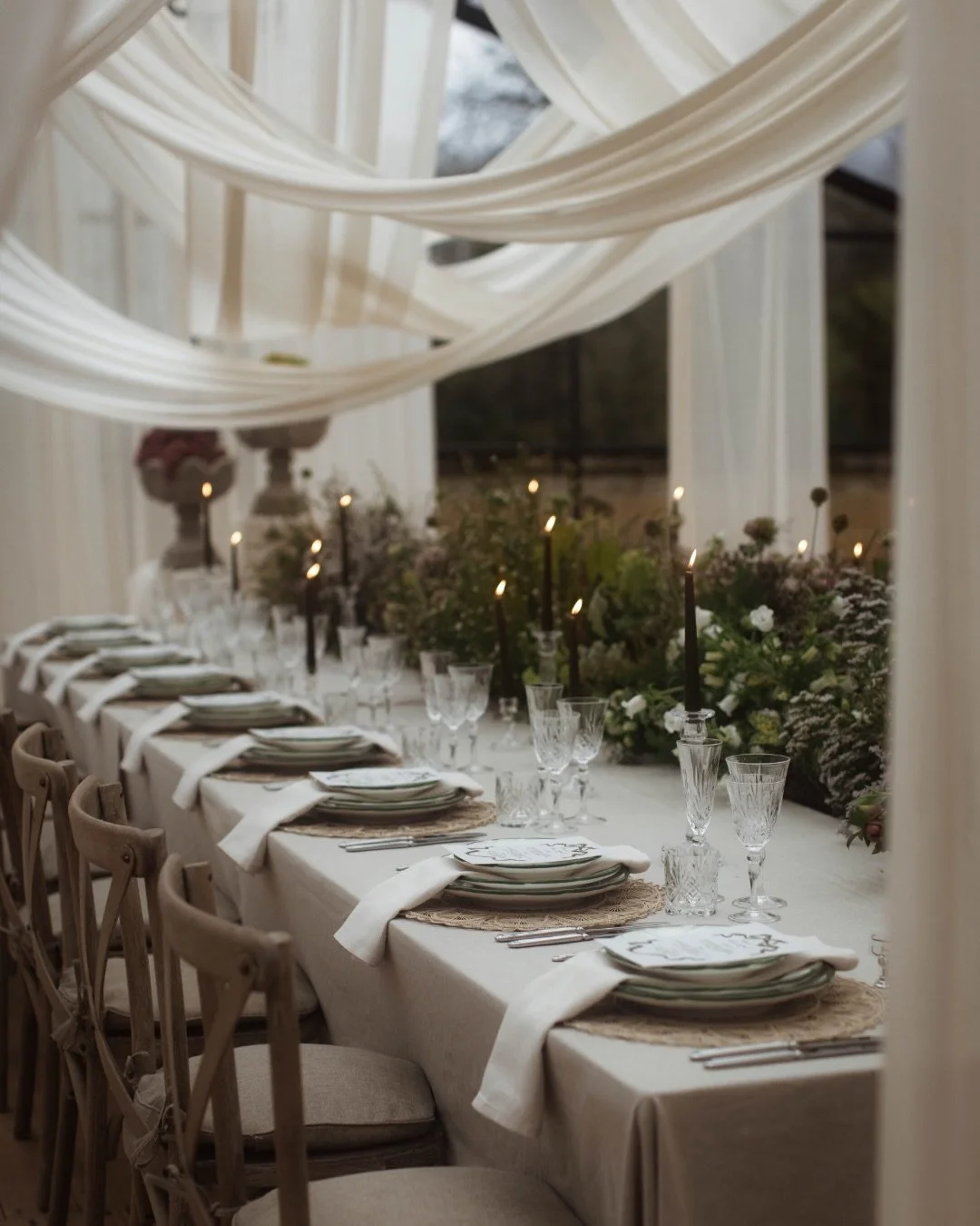 Heavenly drapery by @rebeccamarieweddings, shot last year at @workshopsbylark ✨

Planner and Stylist @rebeccamarieweddings @workshopsbylark 
Venue @sudeleycastle @sudeleycastleweddings
Florist @sassflower 
Decor @theluxecollectionuk 
Draping @rebecca