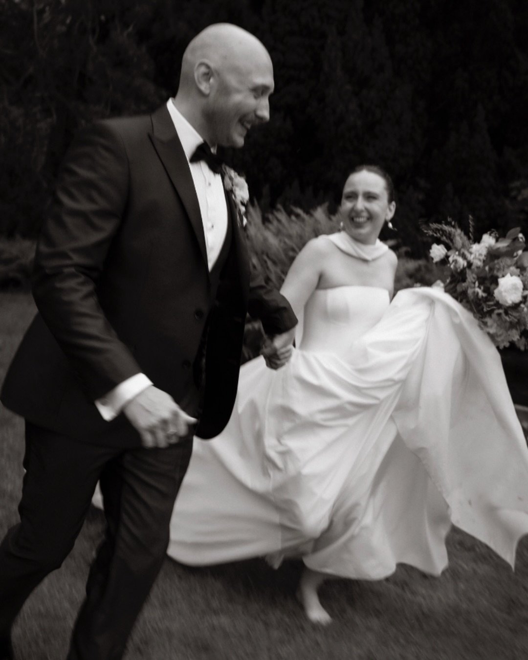 Beautifully blurry moments of Anna and Owen captured whilst second shooting for the lovely @charlottedormoyweddings 🤍