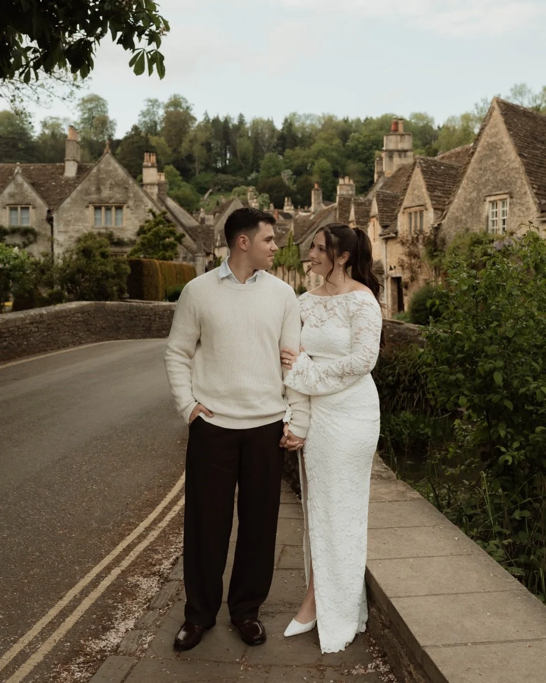 Moments from A + M&rsquo;s Engagement Session 🤍🕊️

Olivia J Morgan Photography | Cotswolds Wedding Photographer | Cotswolds Engagement Photographer | #cotswoldsengagement #cotswoldengagementphotographer #ukengagementphotography