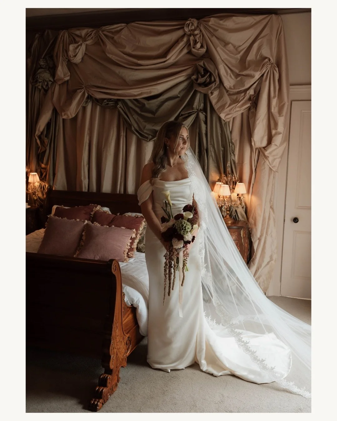 ✨ just a few from Louise &amp; Tom&rsquo;s day at @garthmylhall 

Thank you so much L&amp;T for being the sweetest! 
 @_louisebrittleton 

Suppliers: 
Venue: @garthmylhall 
2nd Photographer: @charlottedormoyweddings 
Dress: @dollybluebridalstudio 
Ha