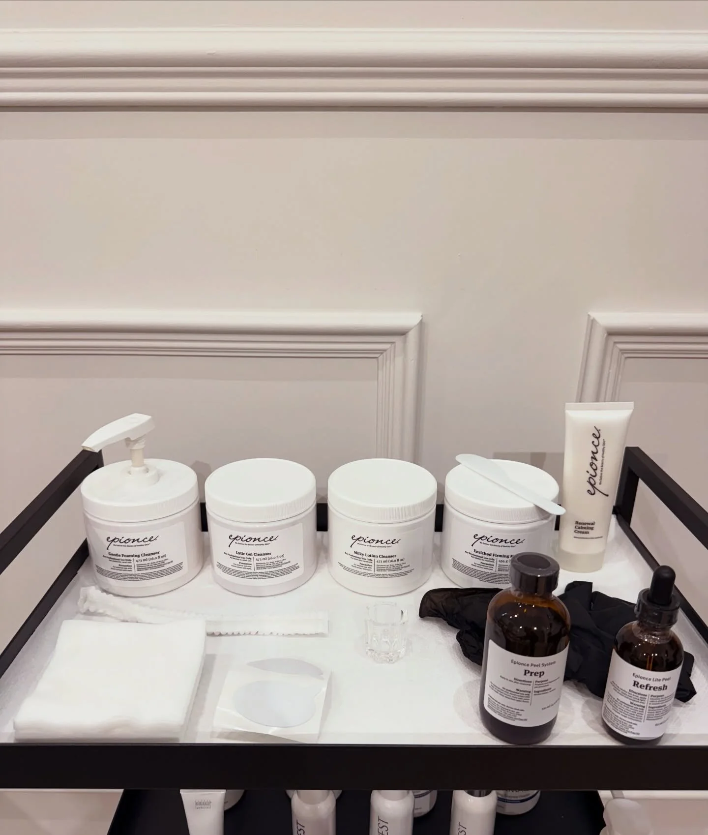 ✨ Not all peels are designed to disrupt the skin, some are designed to strengthen and calm inflammation

⸻

The Epionce Lite Refresh Peel works differently

focused on:
&bull; improving skin function
&bull; reducing inflammation
&bull; supporting bar