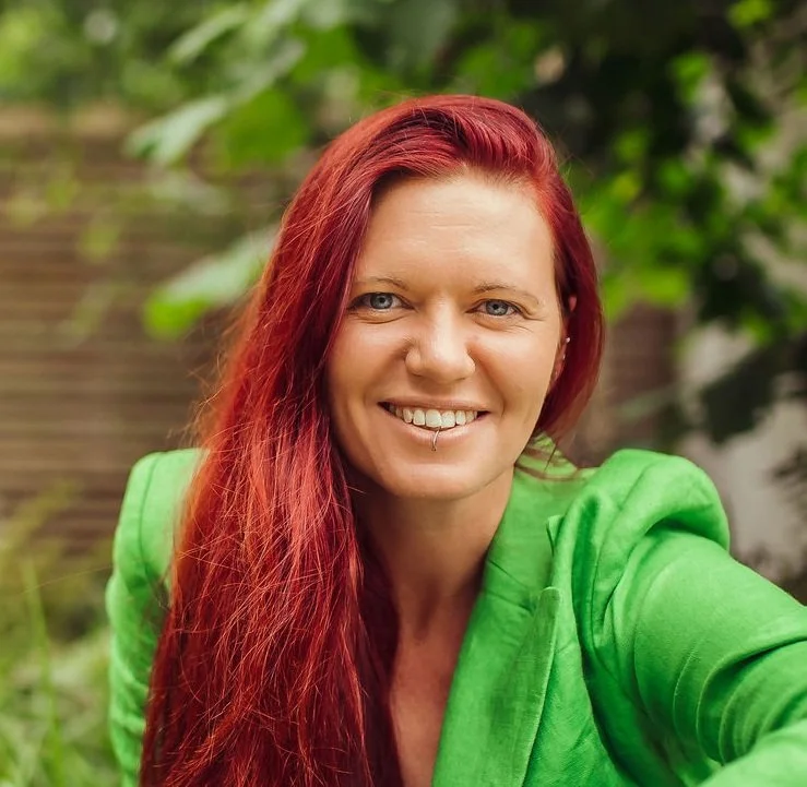 Emma Baylin On The Power Of Communal Singing In Leadership Development And Organisational Change 