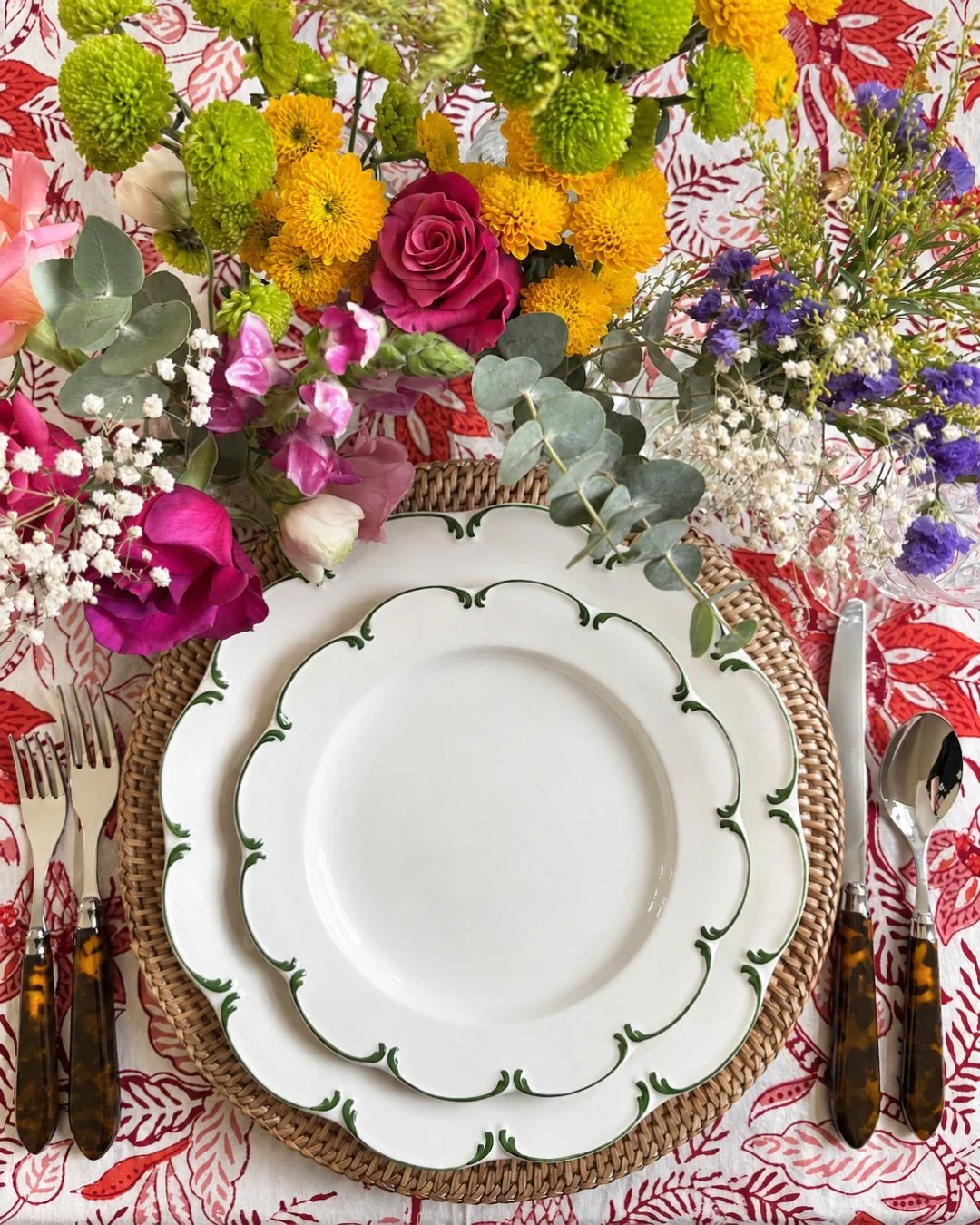 Sometimes, more is more. 

We believe in bold, colourful tables paired with soft, scalloped edges. 

It&rsquo;s all about the contrast, vibrant prints, rich colours and playful patterns balanced with delicate curves and elegant details. 

Because the