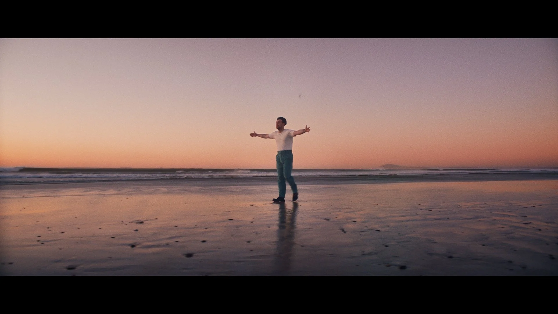 George Neave Colourist Freelance Colourist London Remote Colourist Worldwide High end Commercials Colourist Music Video Colourist Narrative Film Colourist Short-form & Long-form Colour Grading High-budget & Low-budget Projects DaVinci Resolve UK