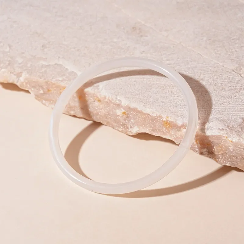 bracelet acrylique blanc fin