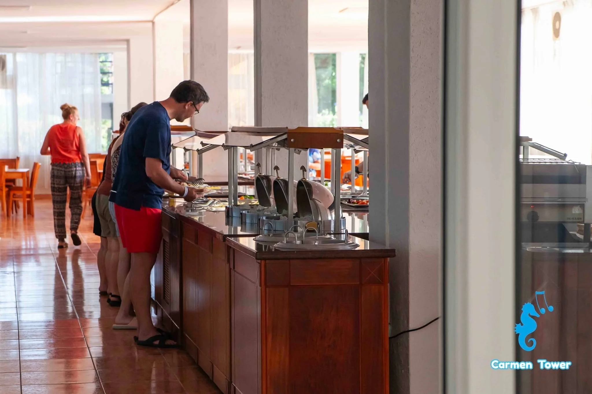 Un mic dejun foarte bine dotat si o sala frumos amenajata la Hotel Carmen Tower (fost Balada)! Va asteptam . 

reservari pe email la carmenhotels.venus@gmail.com